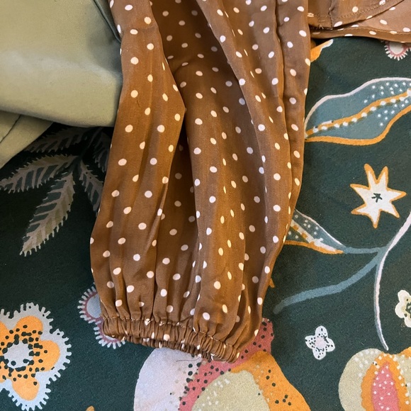 LAST CHANCE💥 American Eagle Silky Tie-Front Blouse - Picture 4 of 7